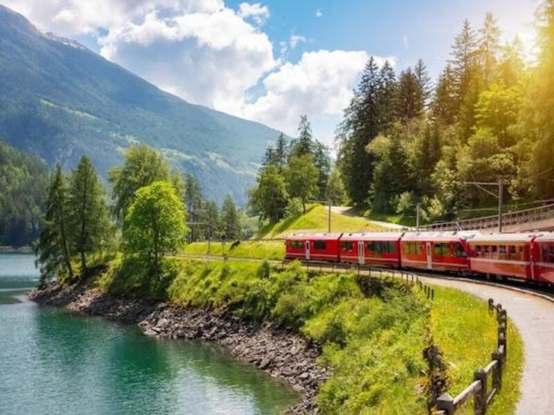 BERNİNA EXPRESS ILE  BİR AVRUPA MASALI TURU THY