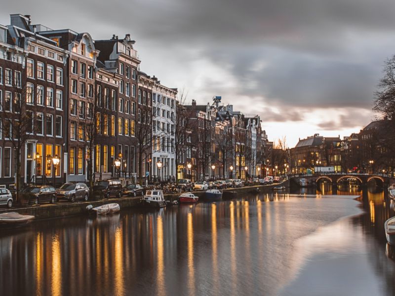 DELUXE EXPRESS BENELUX & PARİS 2026 PC YAZ (AMS-ORY)