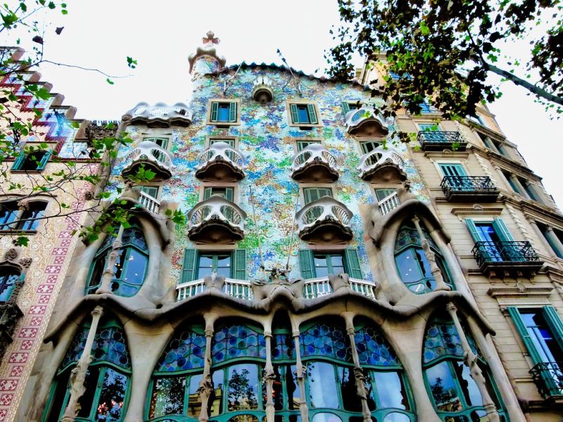 DELUXE BÜYÜK İSPANYA 2026 PC KIŞ (BCN-MAD)
