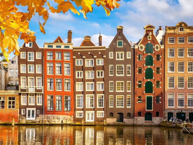 DELUXE BENELUX & PARIS 2026 PC YAZ (CRL-CRL)