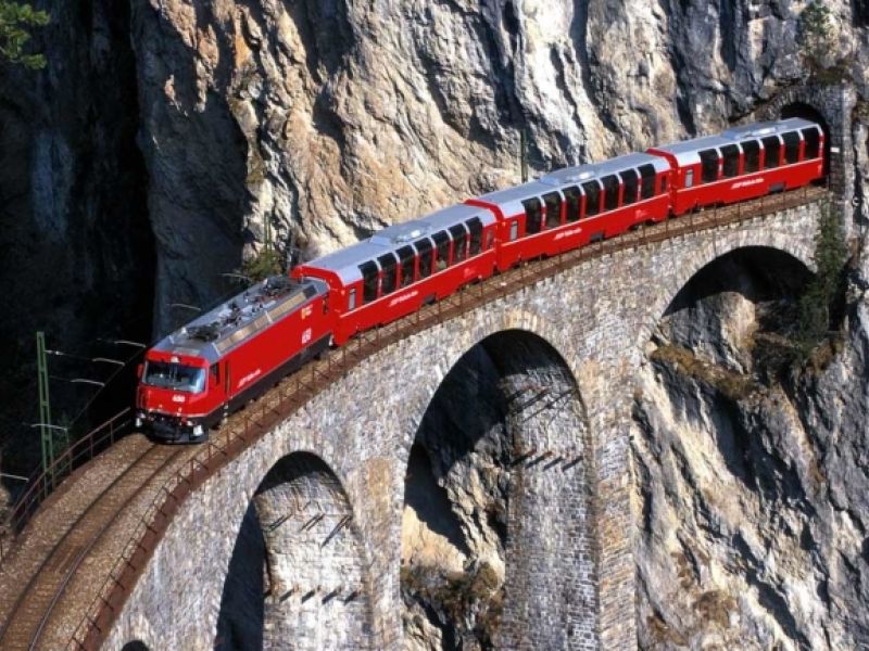 BERNİNA EXPRESS İLE  BİR AVRUPA MASALI TURU TÜRK HAVA YOLLARI İLE 7 GECE