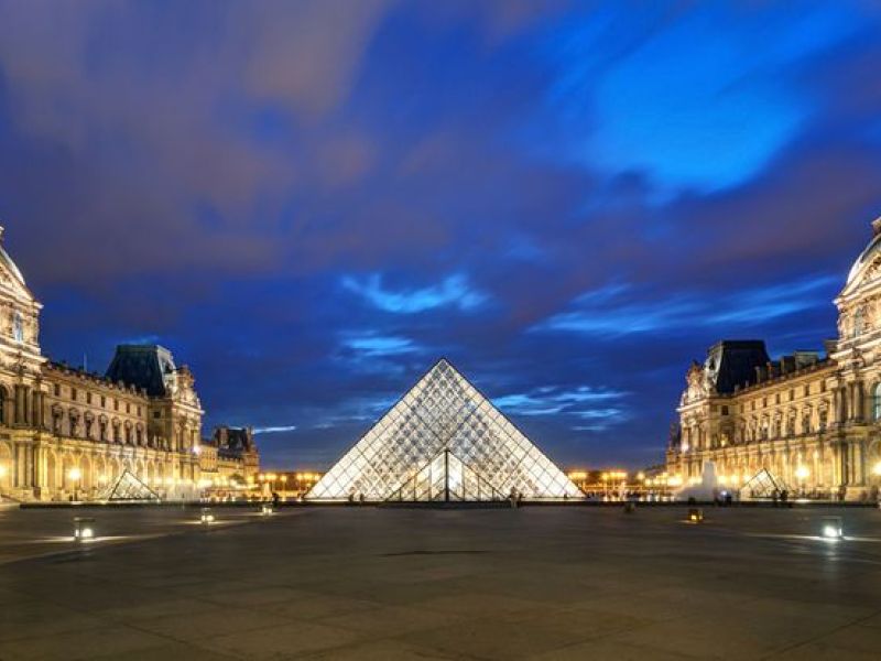 Paris Turu 3 Gece 4 Gün - İzmir den SunExpress ile