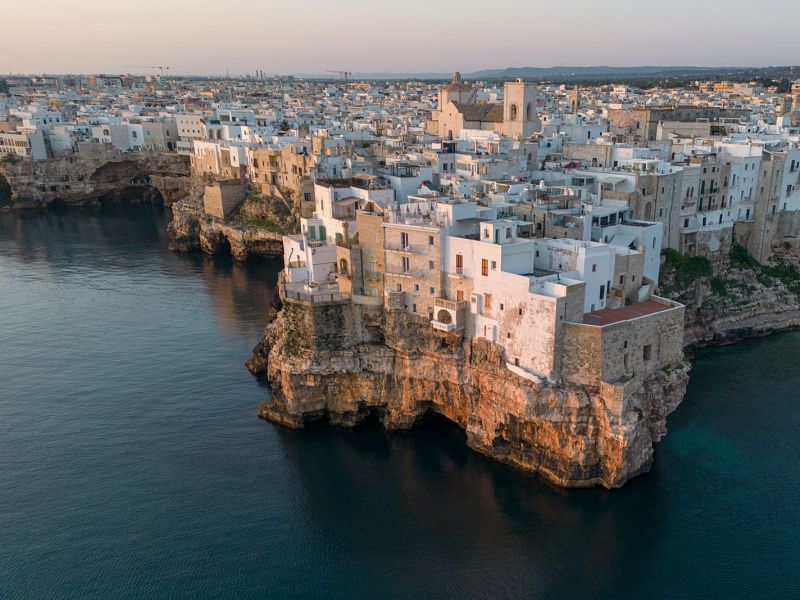 İzmir Çıkışlı Güney İtalya Amalfi & Positano & Puglia & Pompei Turu Rotası