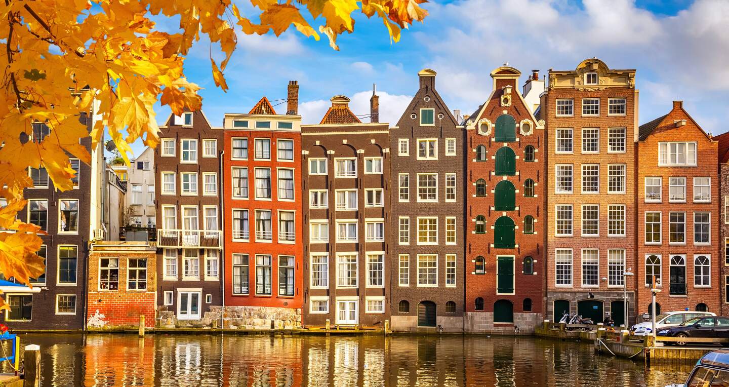BENELUX & PARİS & ALSACE PROMO TURU (DİSNEYLAND VE GİETHOORN HOBBİT KÖYÜ FIRSATLARIYLA) AJET HAVA YOLLARI İLE 7 GECE